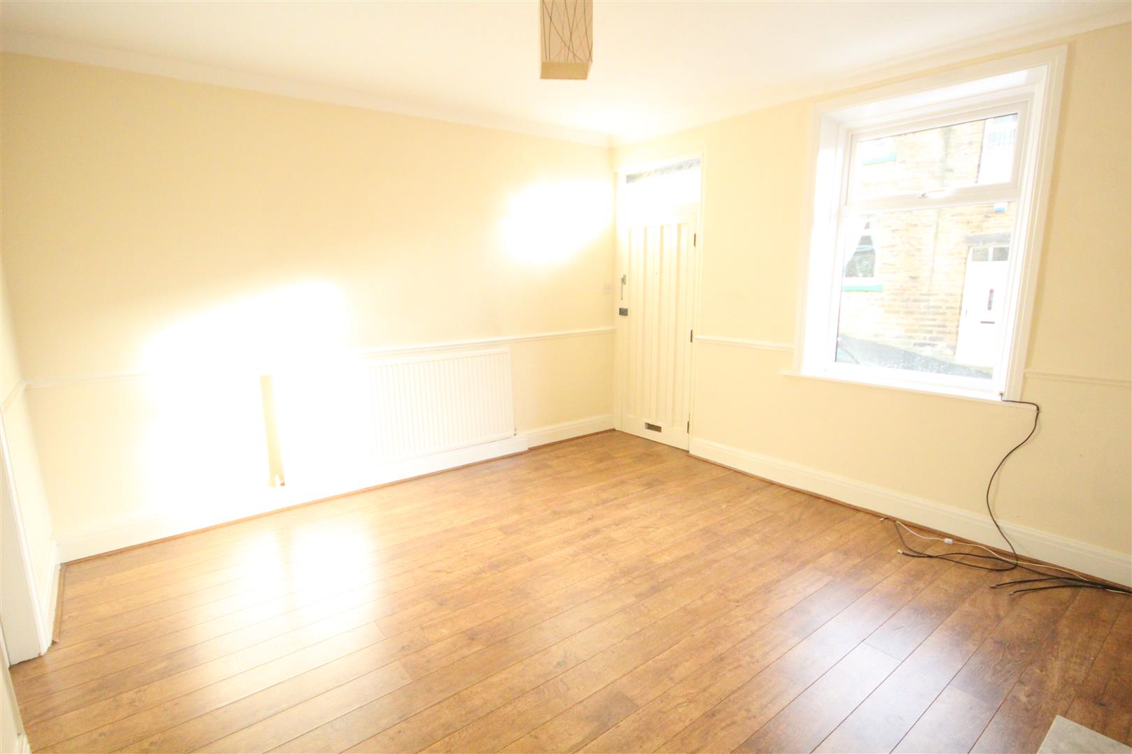 terraced house Let Agreed in Skipton - 2016-01-08 11.52.32-2.jpg